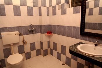 Hotel Padmini International- Sigra Kakarmatha
